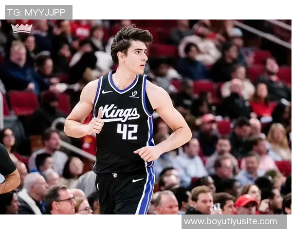 国王队主帅痛批球队表现低迷遭遇惨败31分缺乏能量与斗志 国王队主帅痛批球队表现低迷遭遇惨败31分缺乏能量与斗志