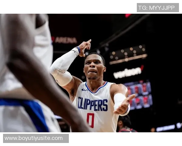 CBA球队向威少报价千万美金媒体人直言不实科比来也难以成行 CBA球队向威少报价千万美金媒体人直言不实科比来也难以成行